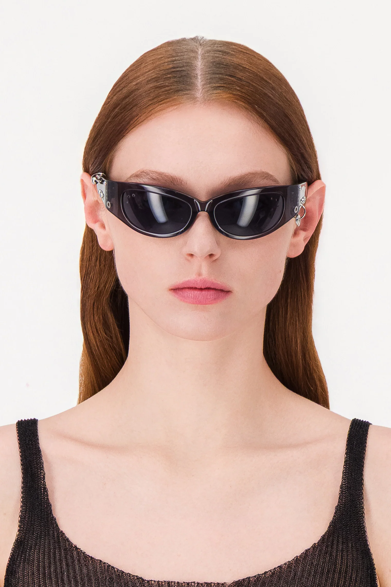 Clara grey sunglasses - Image 5