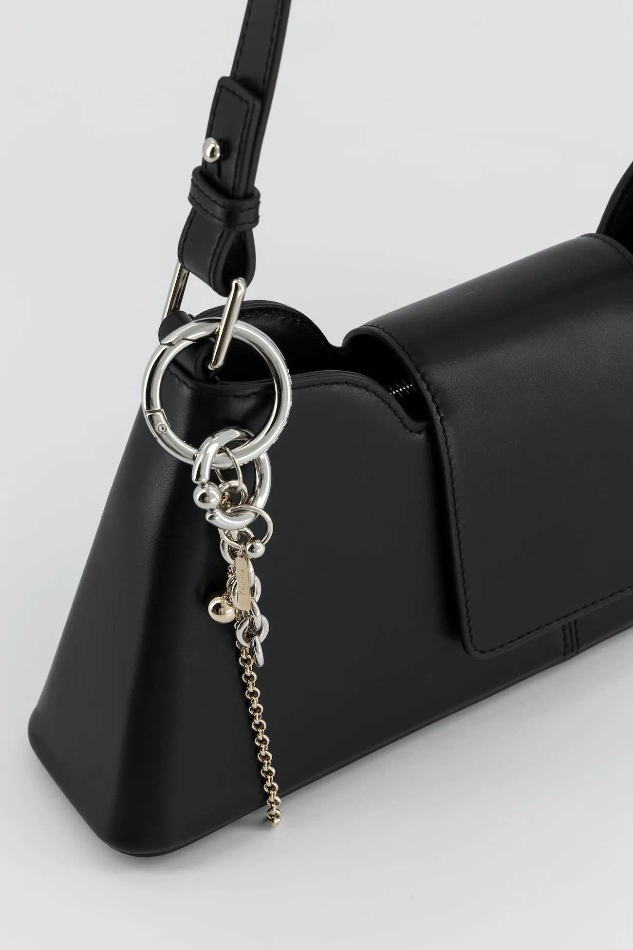 Marla Black Bag + Lewis keychain - Image 4