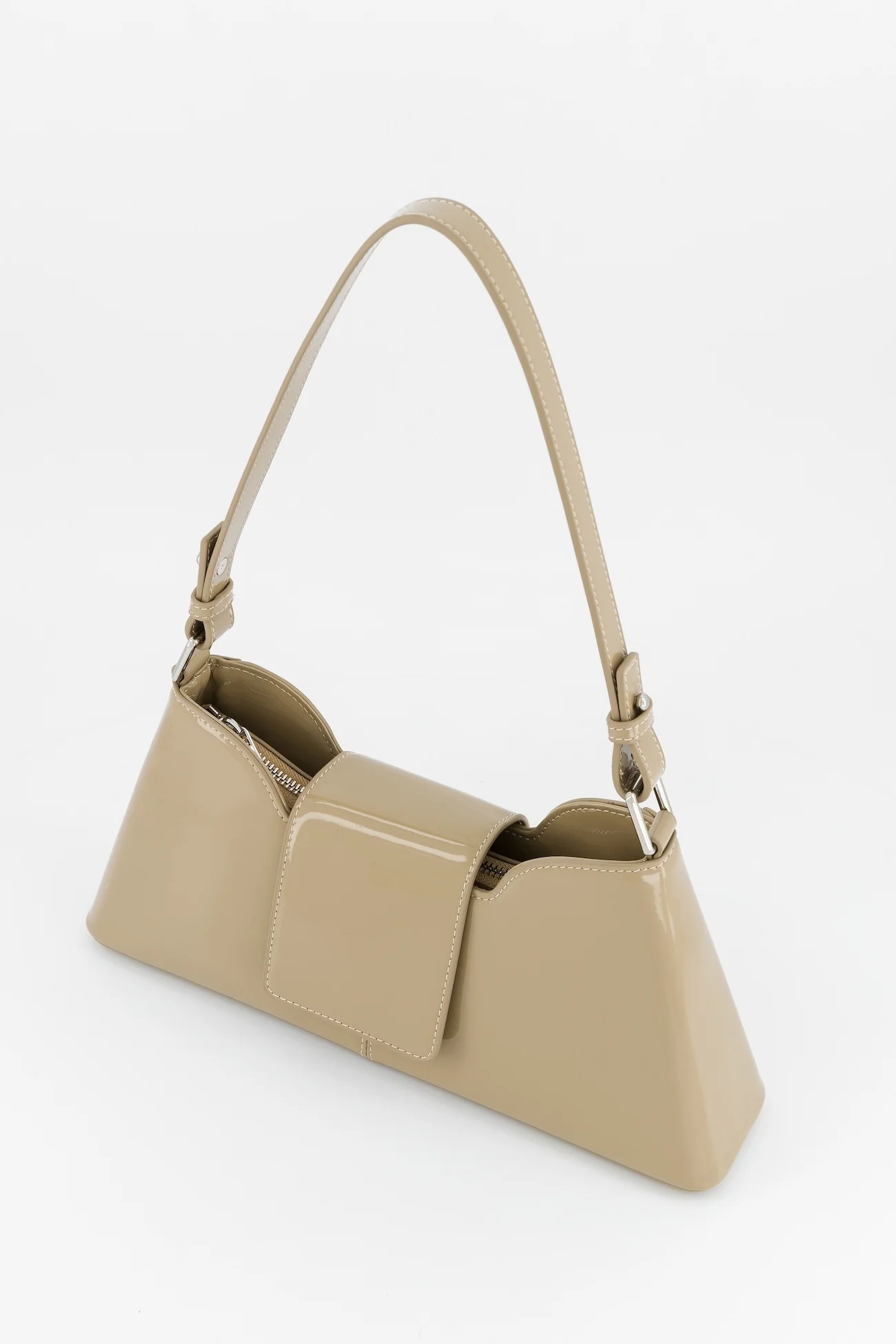 Marla Sand Patent Bag + heart keychain - Image 4